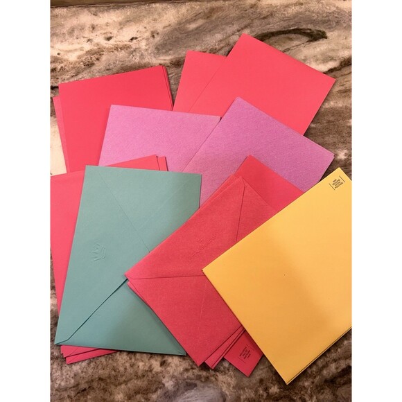 Lot Of 20 Christmas Cards Hallmark Random Family No Duplicates With Envelopes - Picture 8 of 9